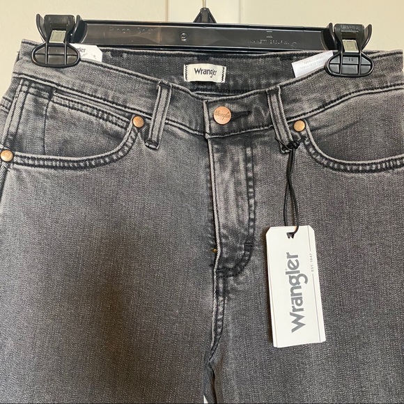 Wrangler Exaggerated Boot Jean - Picture 6 of 8